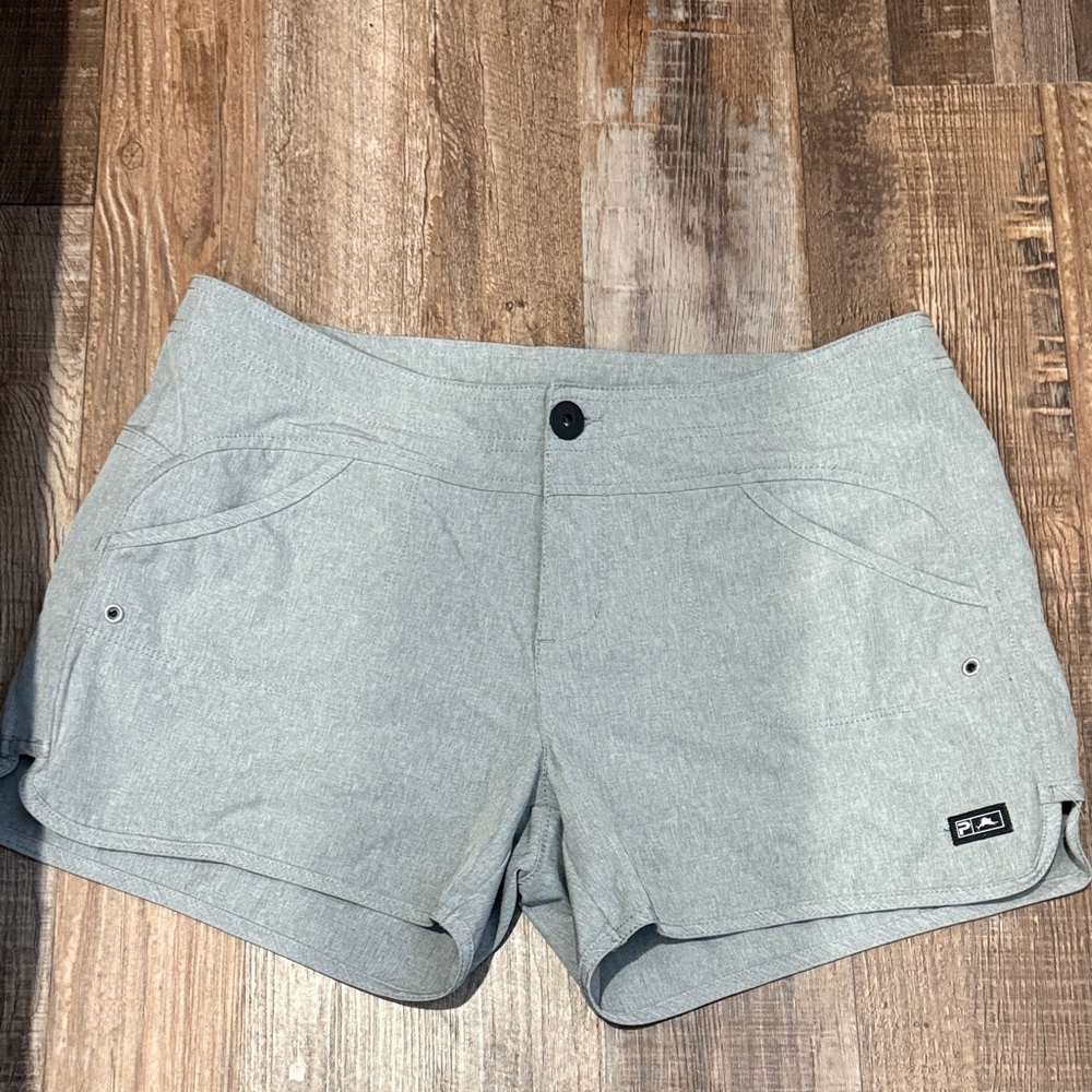 Pelagic Women's Shorts size 8